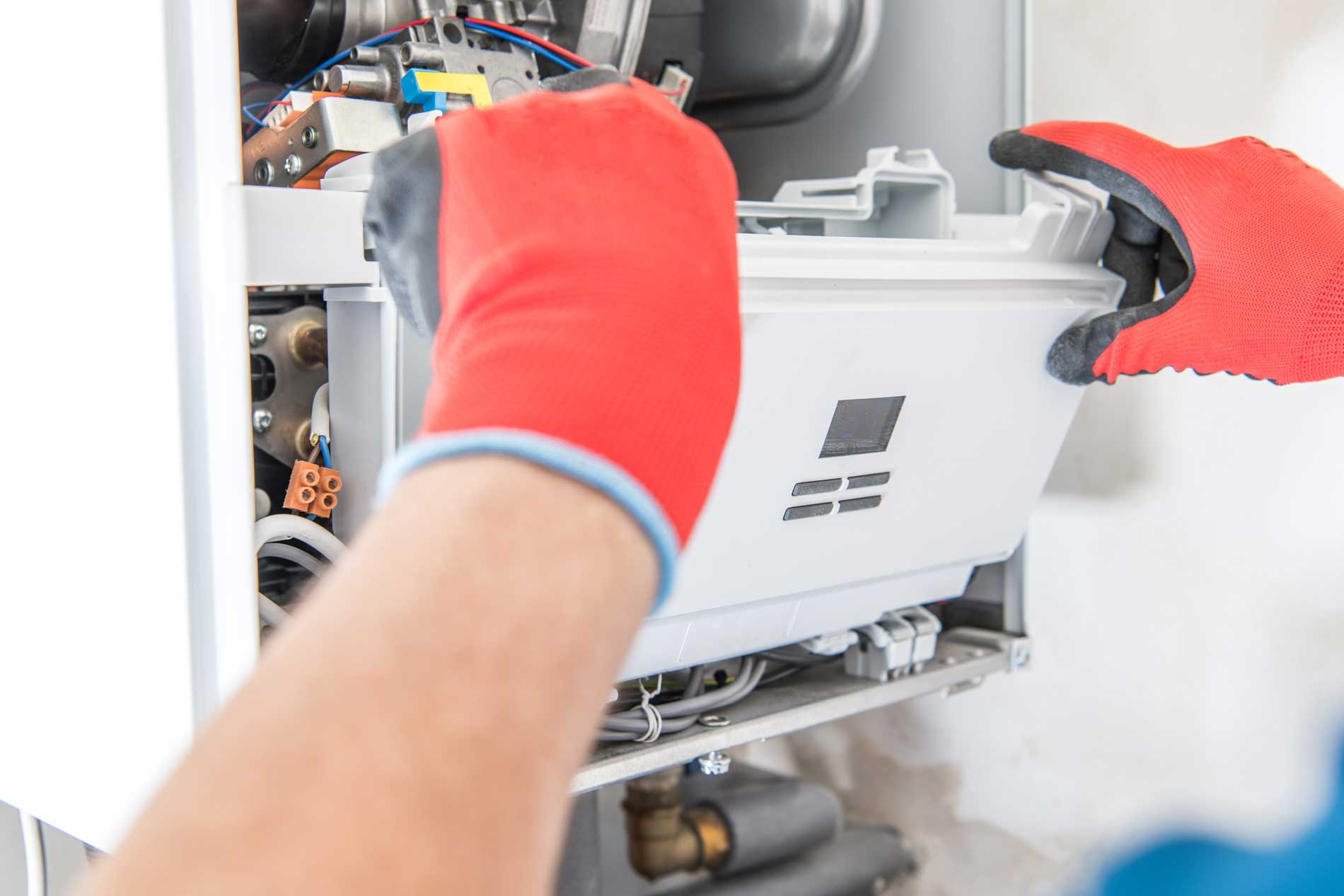 Comfort 360 tech helping with a repair