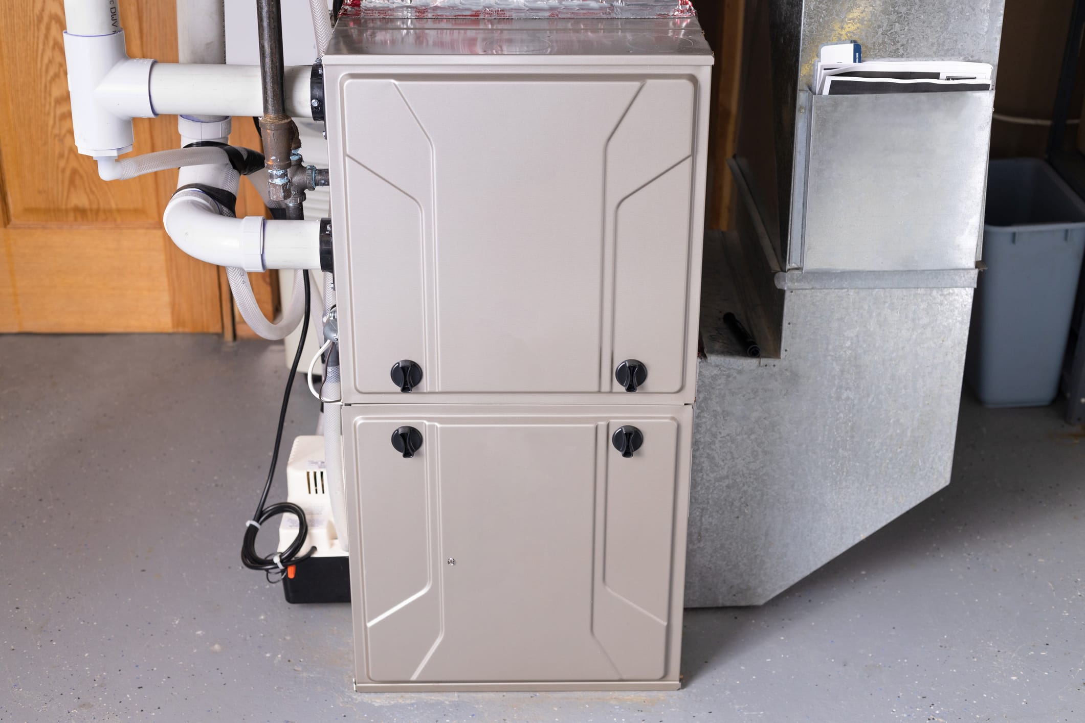 Residential double-stage gas furnace